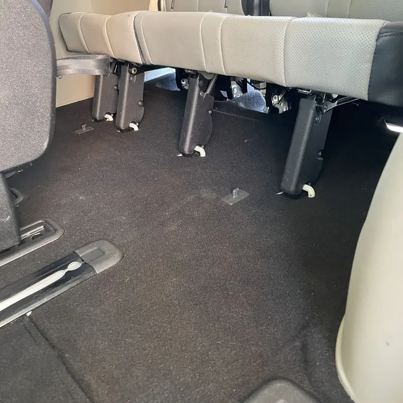 Third-row floor after detailing