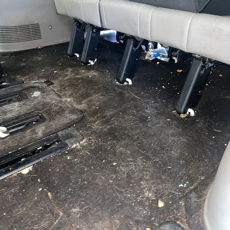 Third-row floor before detailing