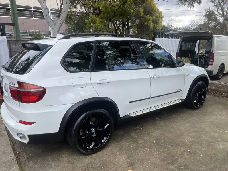 White BMW X5